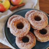 Gesunde Apfel-Zimt-Donuts mit Urkorn