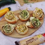 Zucchini Rosen mit Dinkelblätterteig