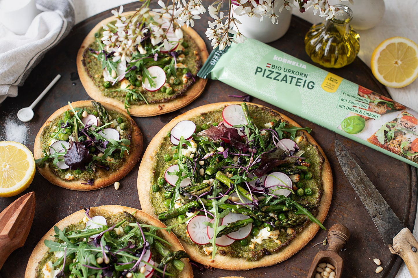 GRÜNE URKORN PIZZA MIT PESTO
