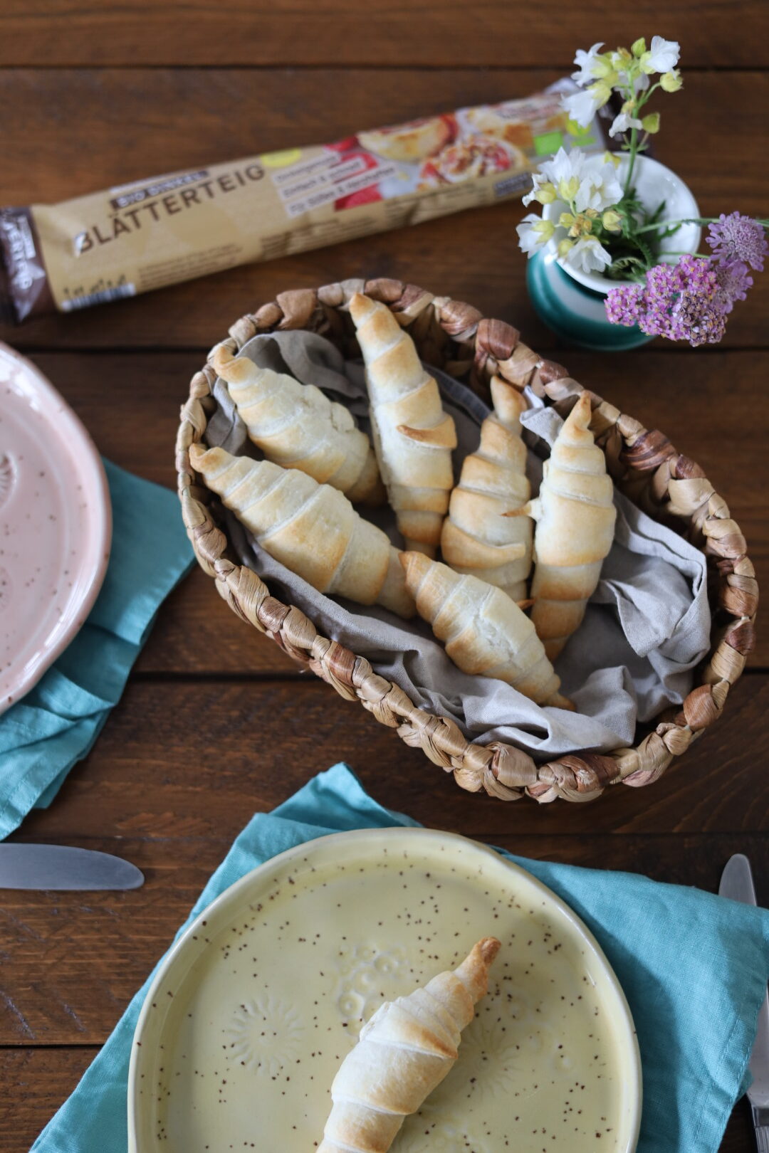 Dinkelblätterteig Croissants